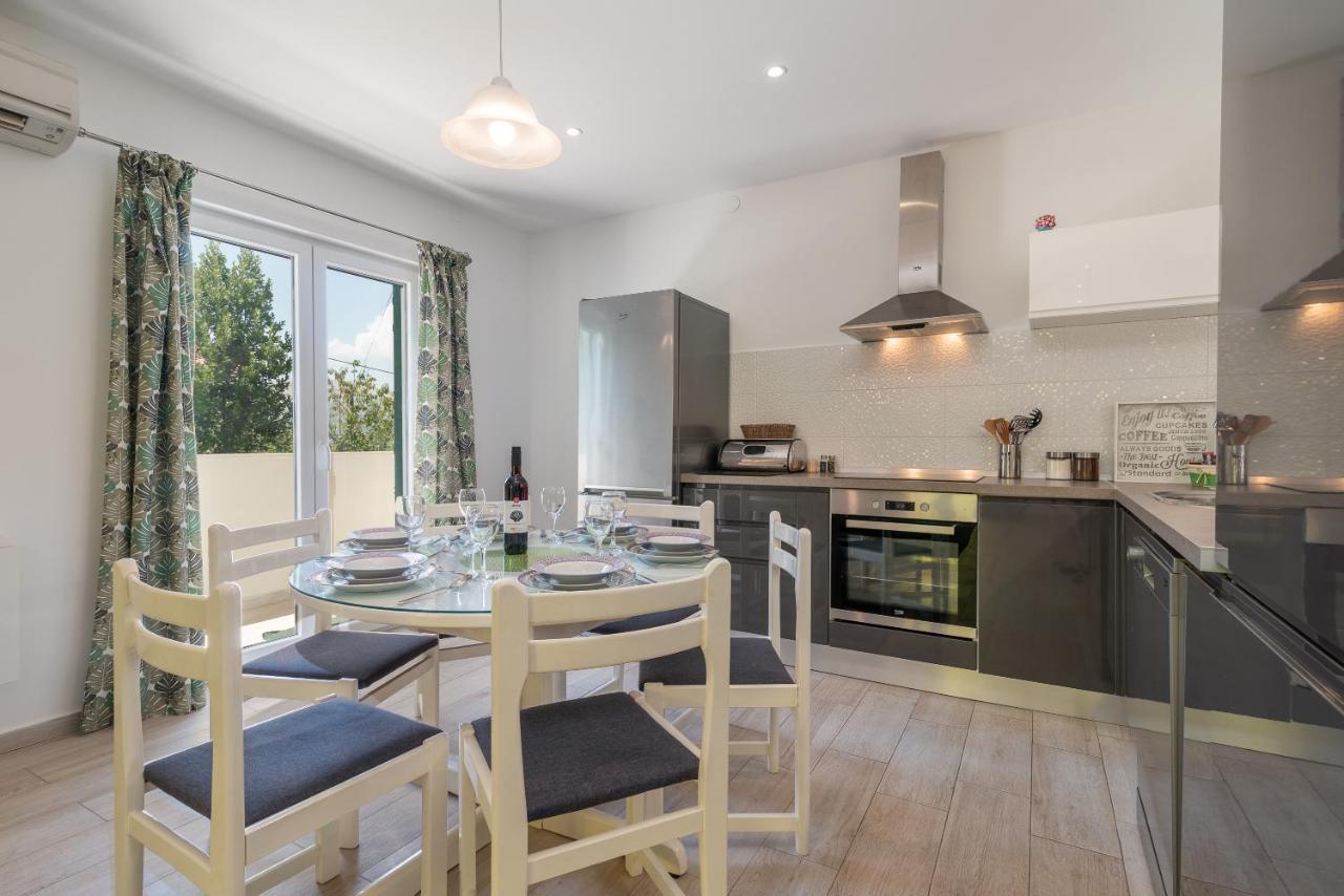 Apartment Ela Трогир Экстерьер фото